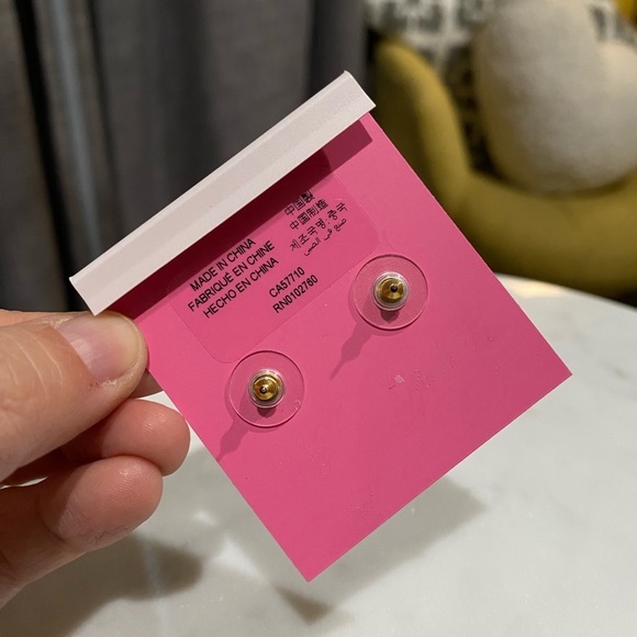 NWT Kate Spade spade earring studs - Picture 2 of 2